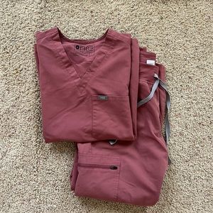 Figs mauve jogger set